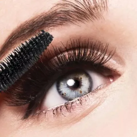 mascara